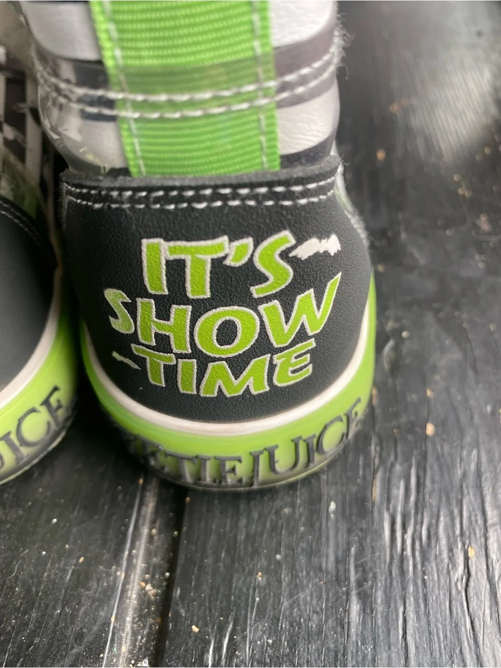WomansHigh-Top Sneakers in White & Neon Green - Stylish Skate Shoe
